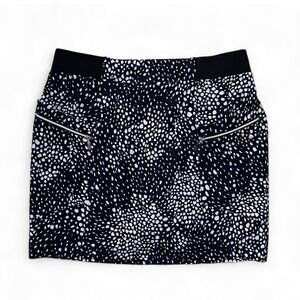 Chico's 2 Zenergy Black‎ White Spotted Skirt Built In Shorts Pockets Women's 12